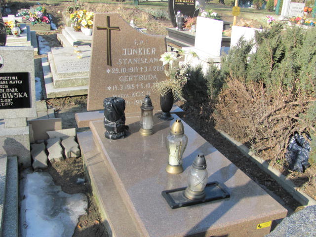 Grób Anna Junkier
